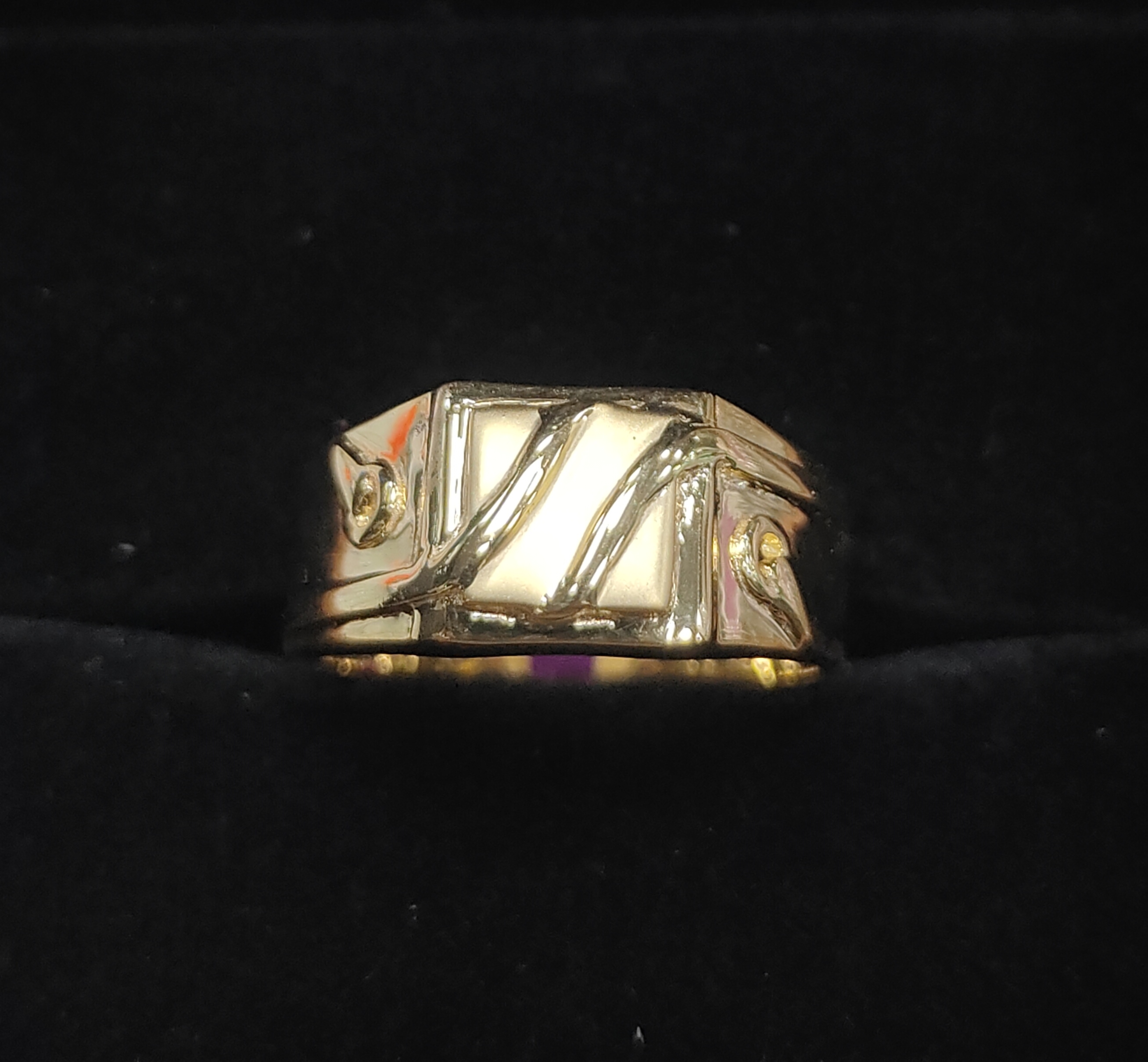 GR-10 — Gents Rings