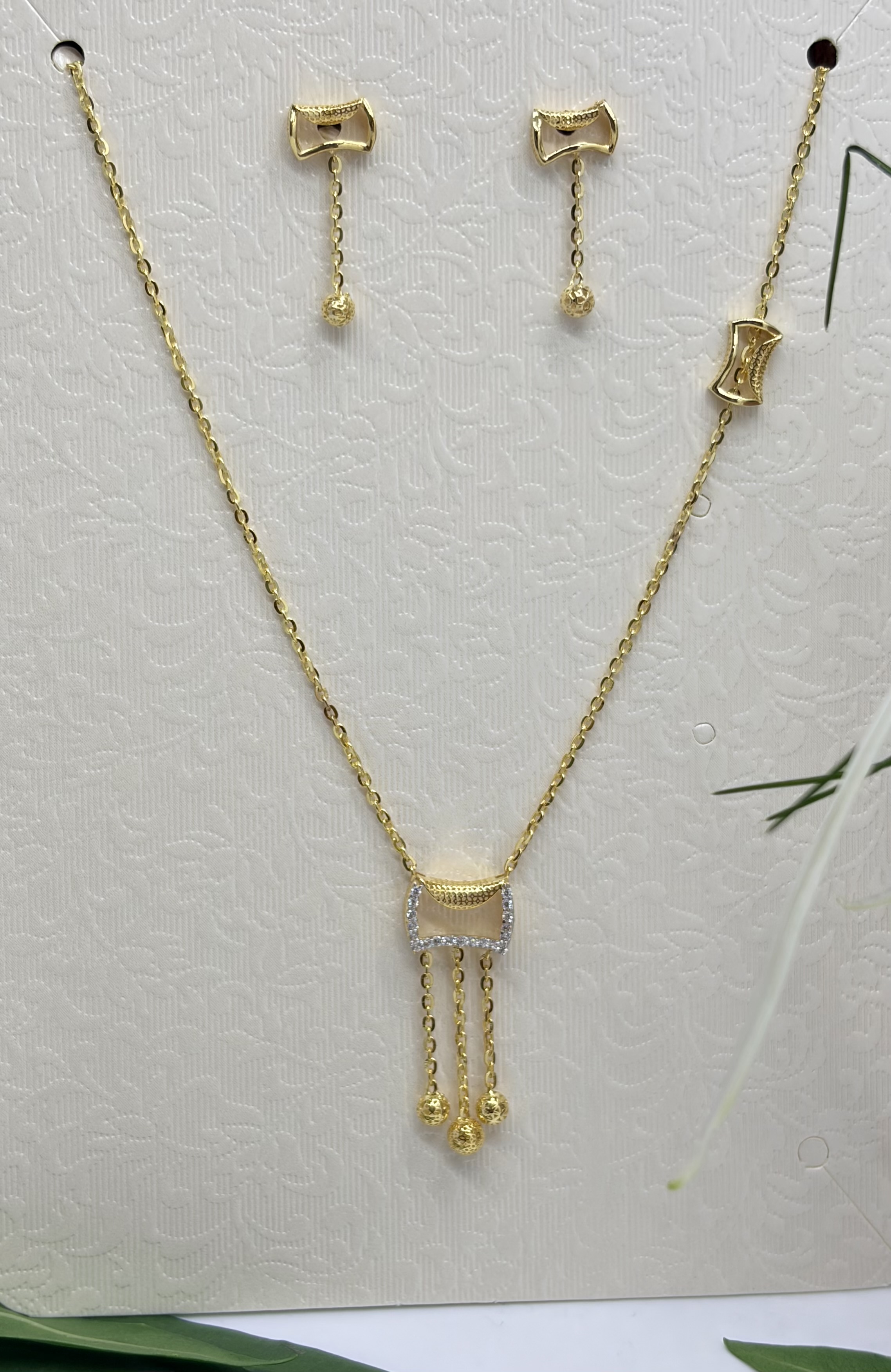 Ch44 — Chain Sets